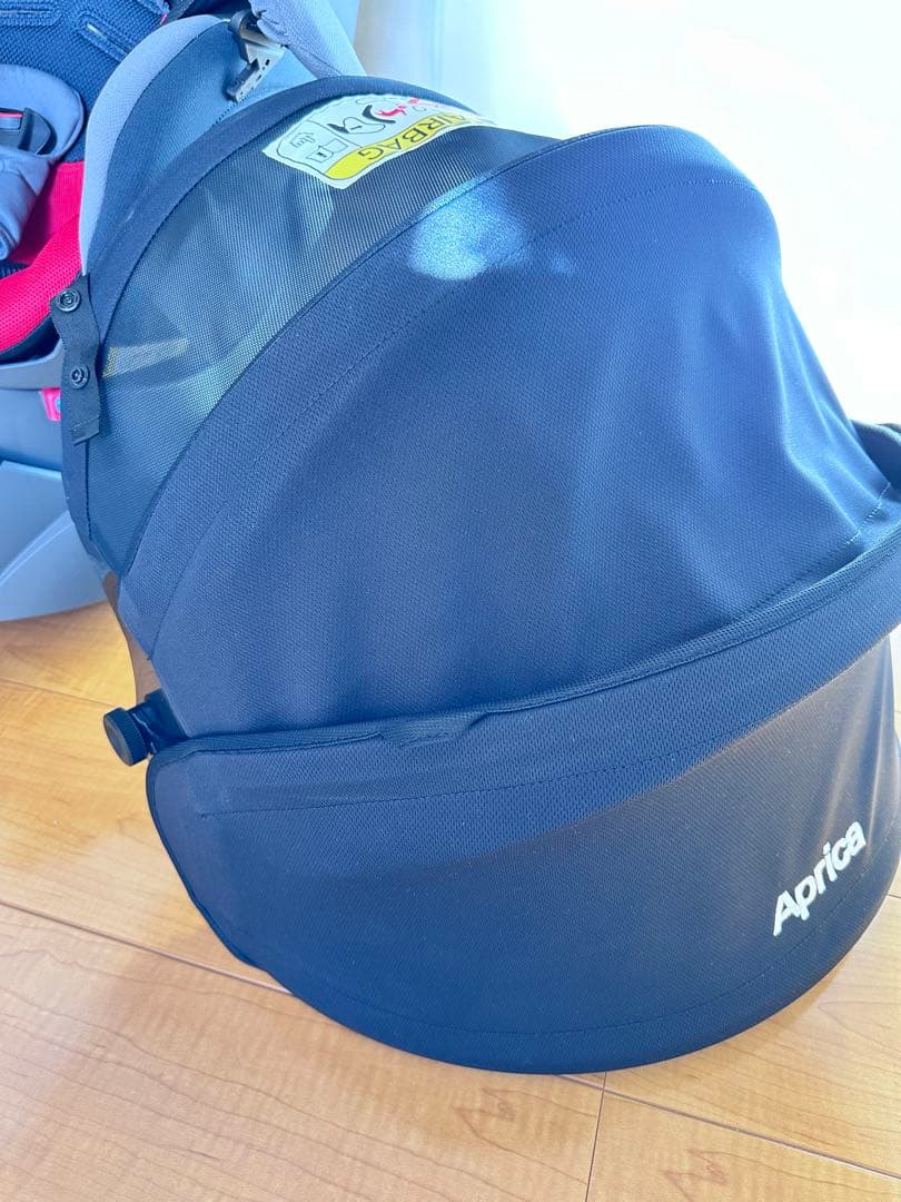 美品Aprica 回転機能付きチャイルドシート
