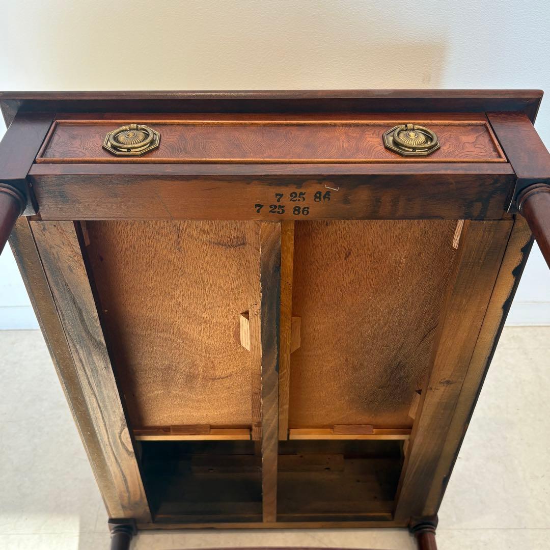 HEKMAN USA サイドテーブル　ナイトテーブル　飾り台　コーヒーテーブル