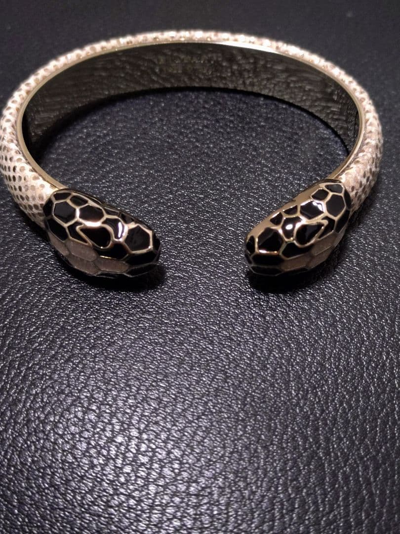 BVLGARI　ブレスレット　セルペンティ バングル　ブルガリ