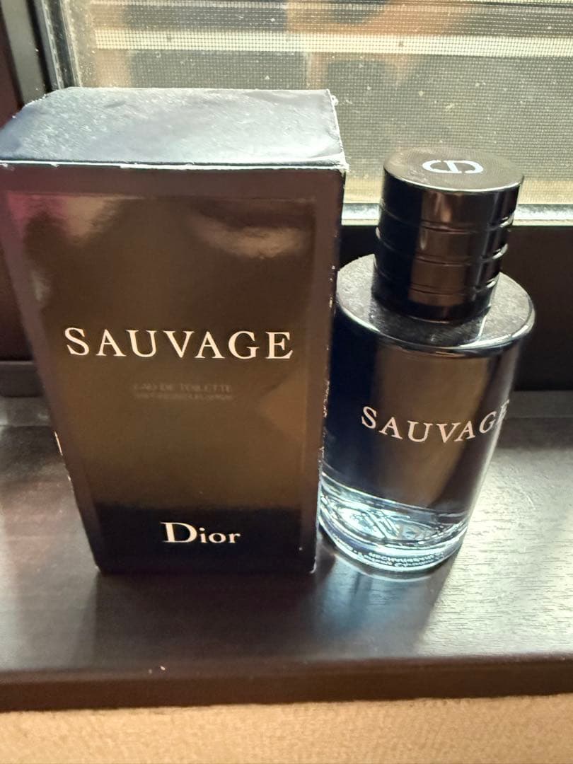 Dior SAUVAGE オードゥトワレ100ml