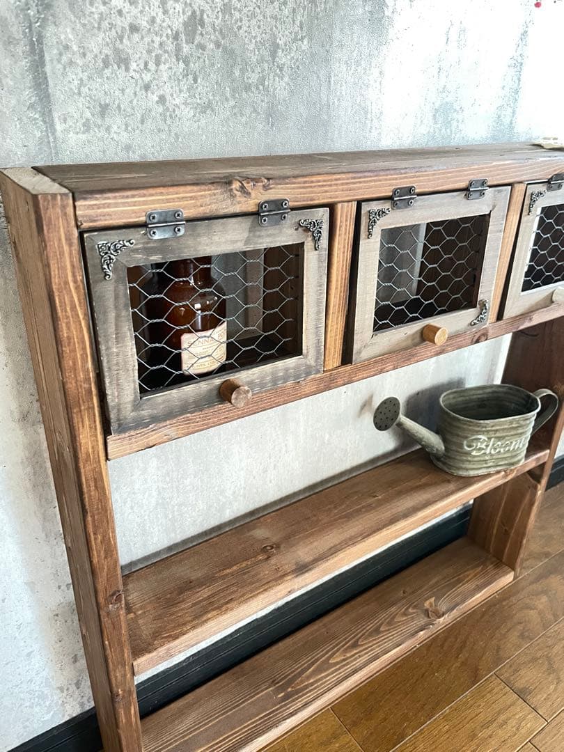 木製ラスタックシェルフ アンティーク調　収納棚　扉付き