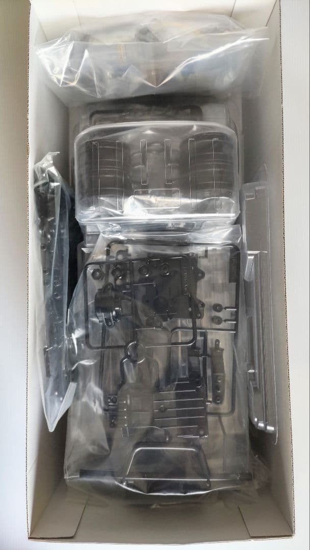 タミヤ 1/10 メルセデス・ベンツ ウニモグ406 CC-01