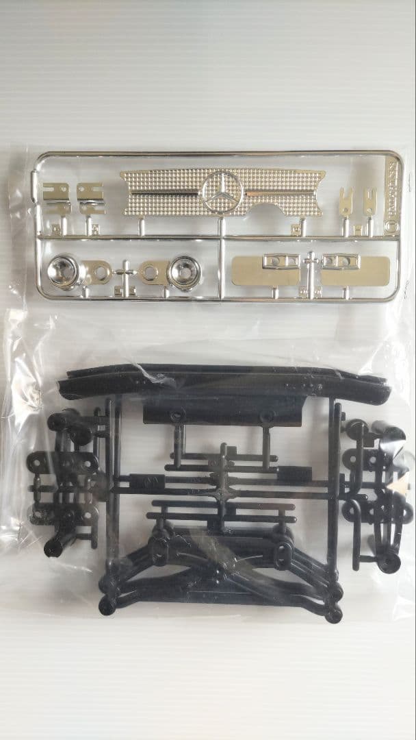 タミヤ 1/10 メルセデス・ベンツ ウニモグ406 CC-01