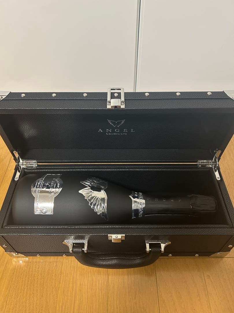 【未開栓】ANGEL シャンパン ブリュット ブラック 専用ケース付き