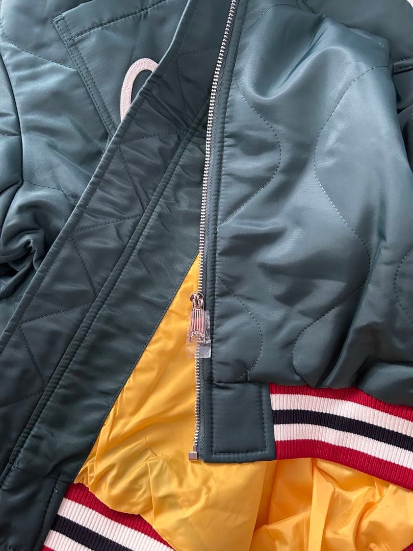 新品　EVISUエヴィス　ダークグリーンのMA-1ジャケット