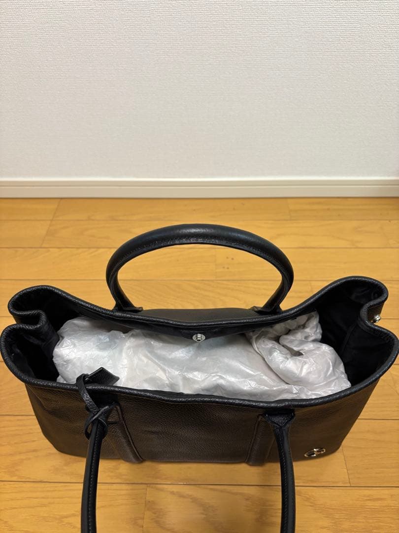 バーニーズニューヨーク　Mercedes-Benz ハンドバッグ　レザー