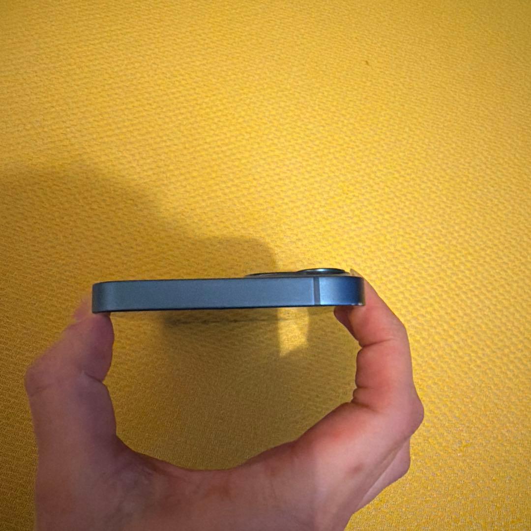 iPhone 13 256GB 青 SIMロックなし