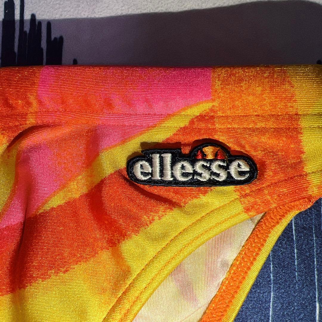 エレッセ　ellesse 競泳水着　競パン　海パン　Mサイズ