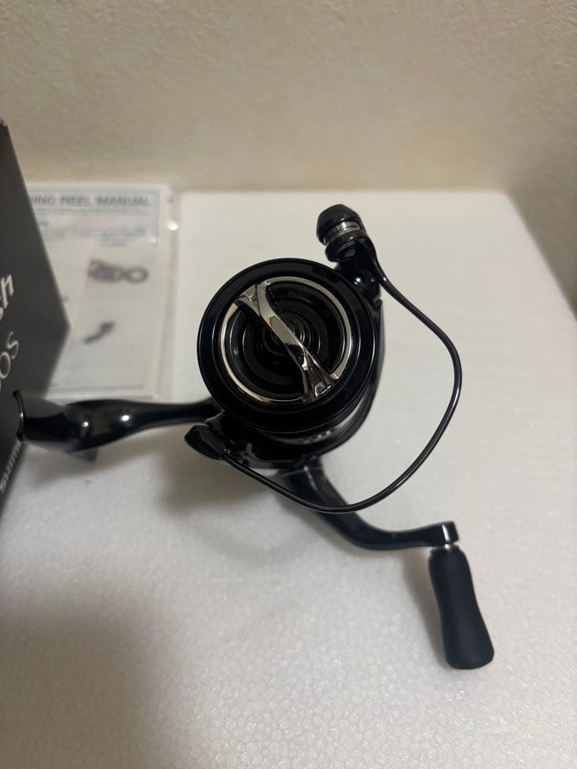 23ヴァンキッシュ C2000S スピニングリール