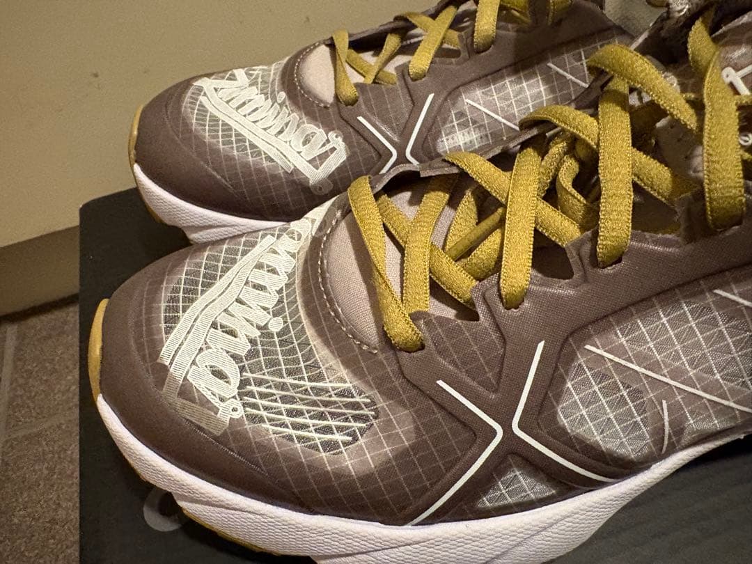 HERNO スニーカー　23.5cm