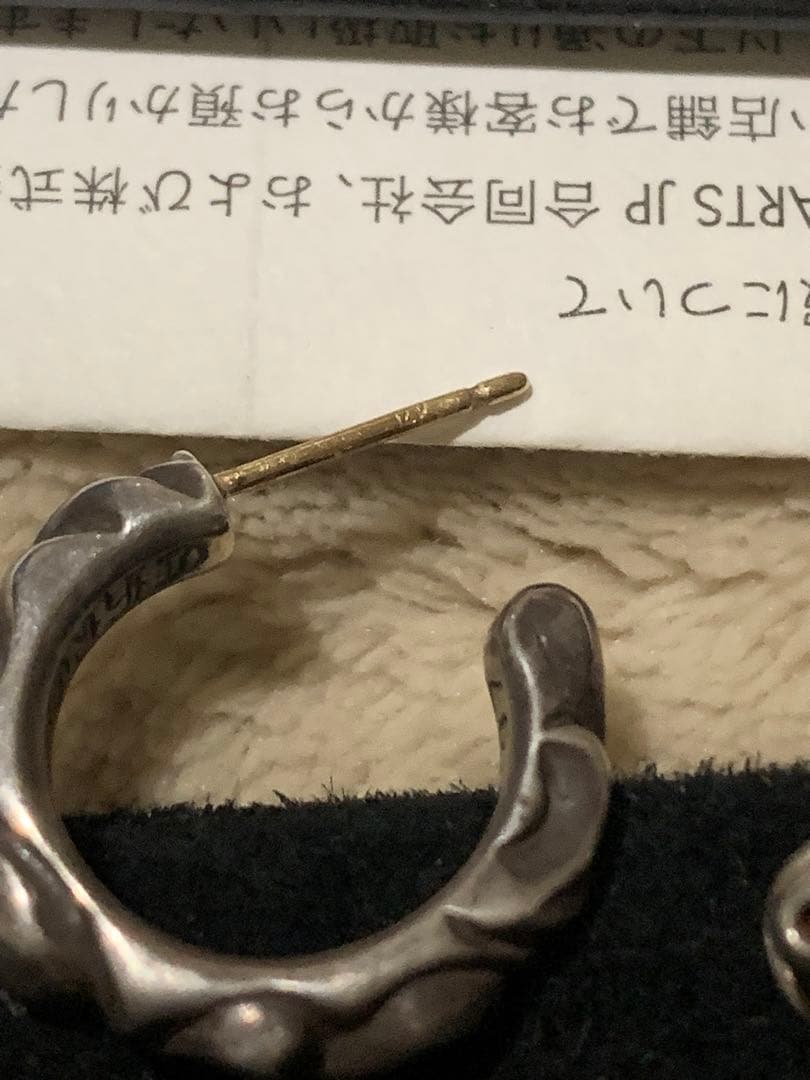 クロムハーツ　スクロールループピアス