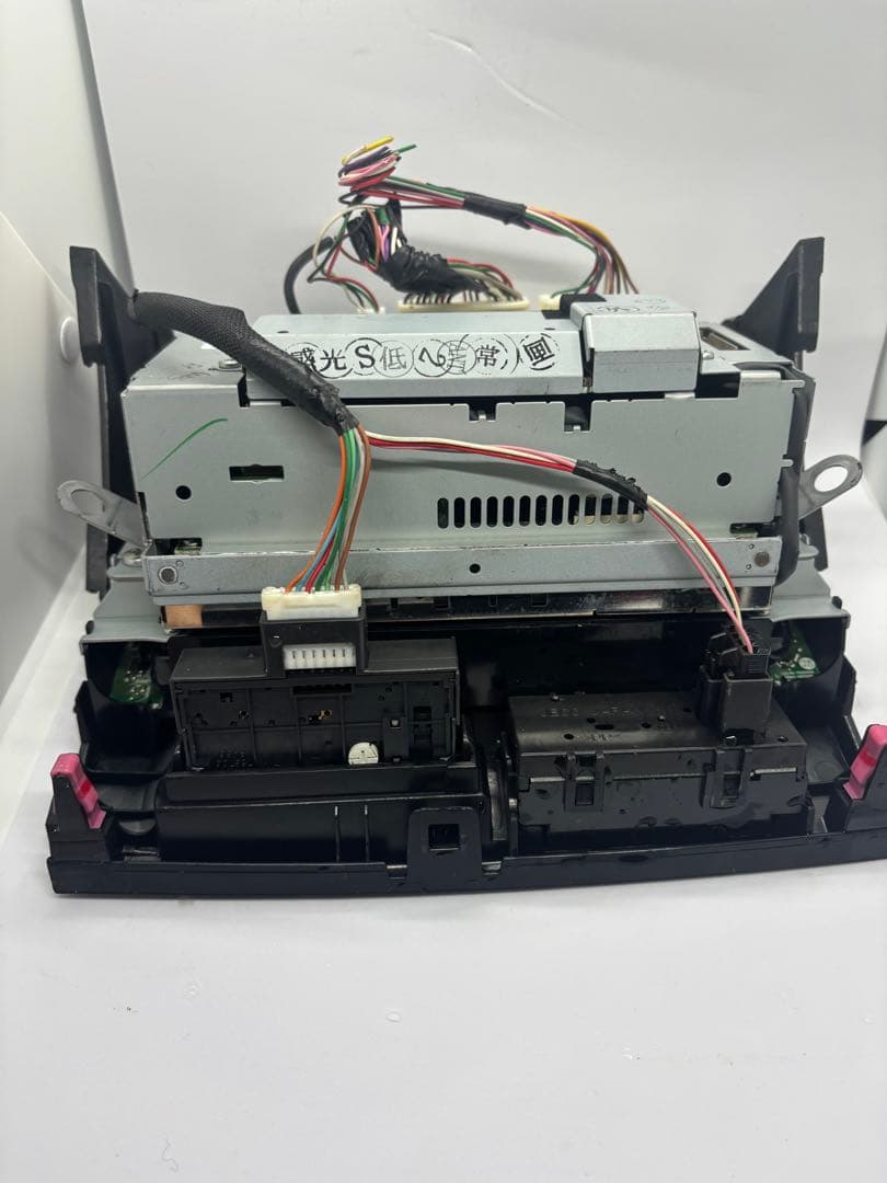 トヨタ プリウス NHW20 純正ナビモニター/マルチ 86110-47200