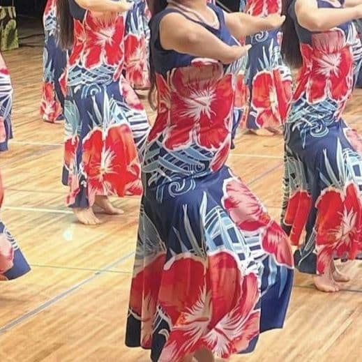 フラダンスドレス　フラダンス衣装　未使用