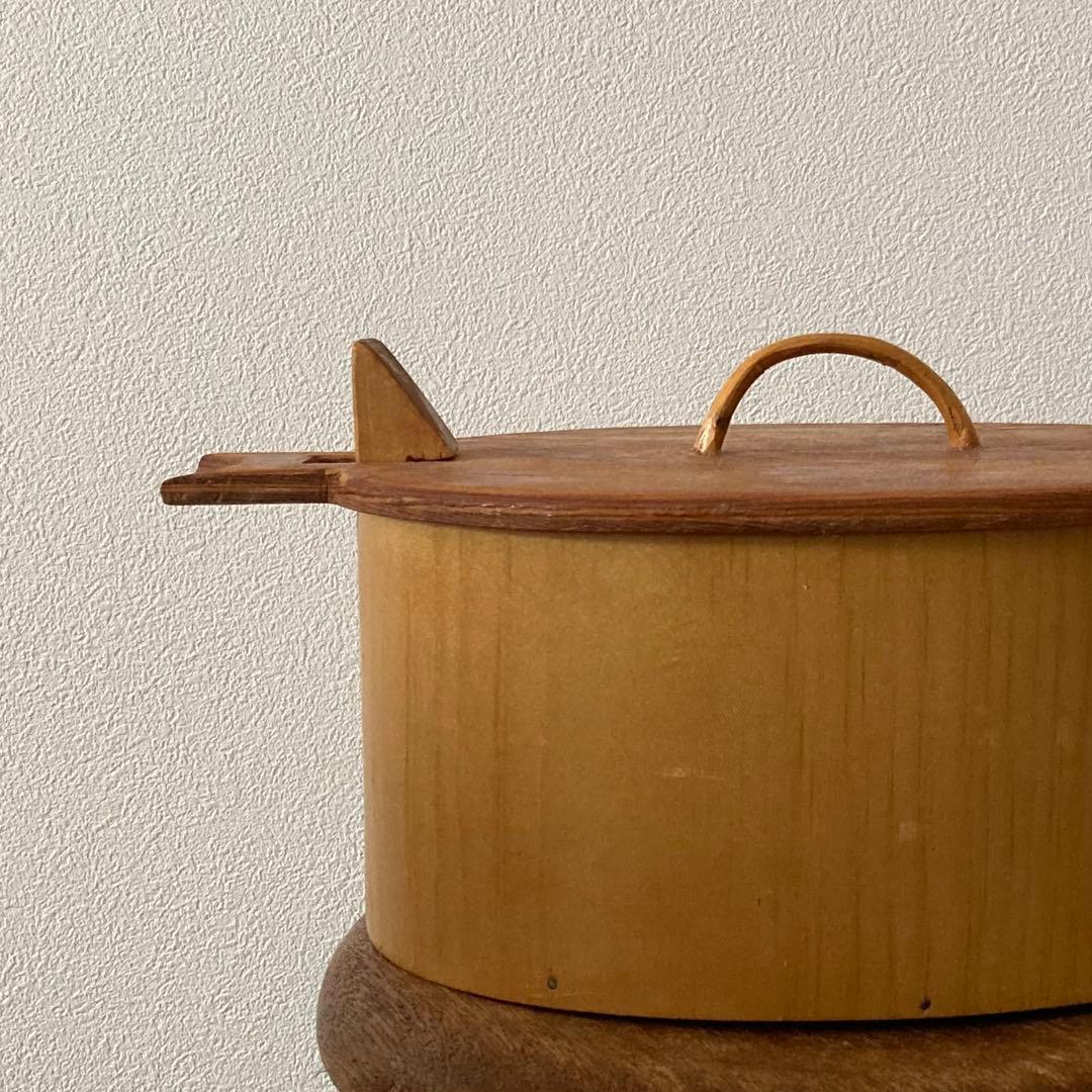 北欧アンティークSvepask(スヴェープアスク) スウェーデンの古い木箱（大）