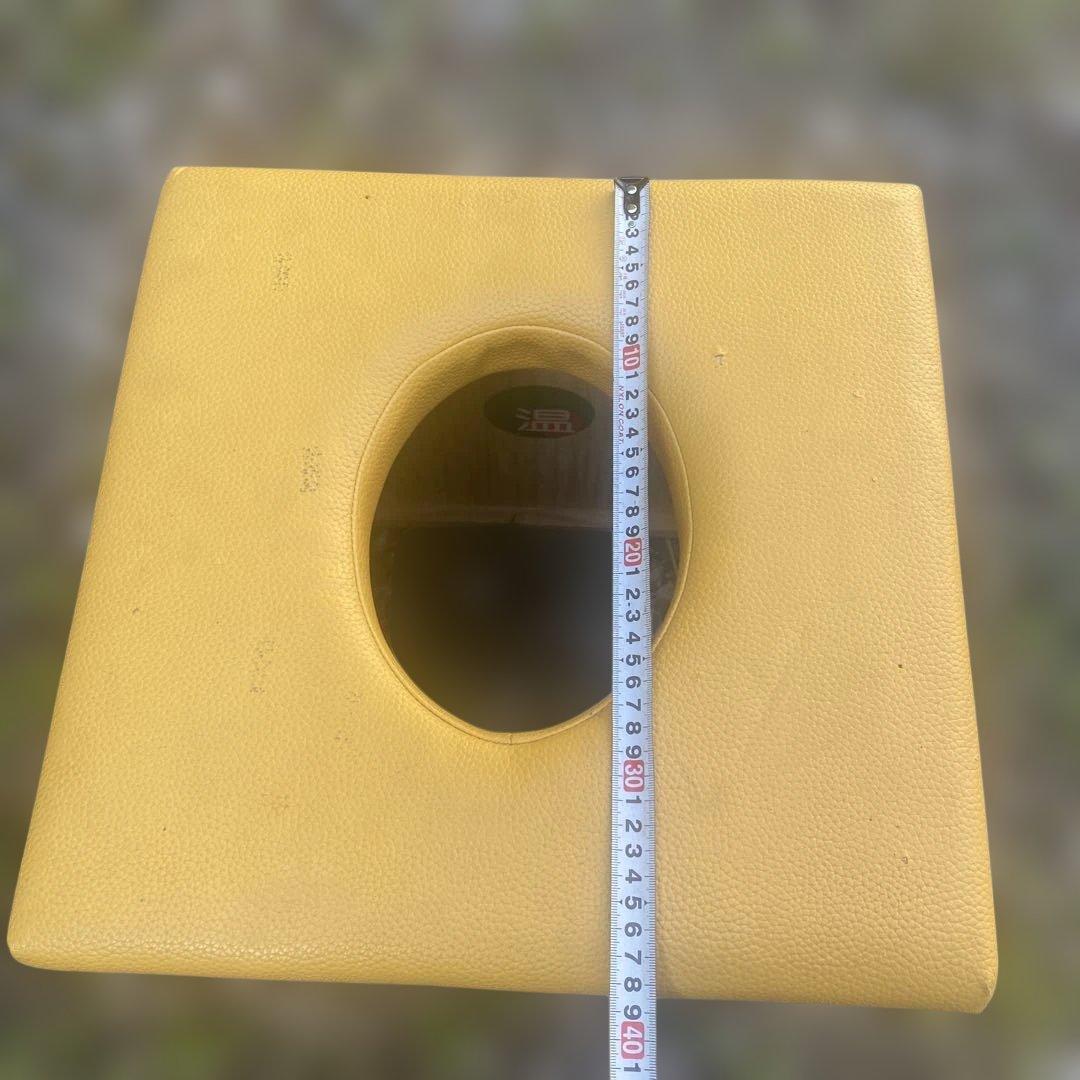 イエロー 合成皮革 スツール　木製　よもぎ蒸し　椅子