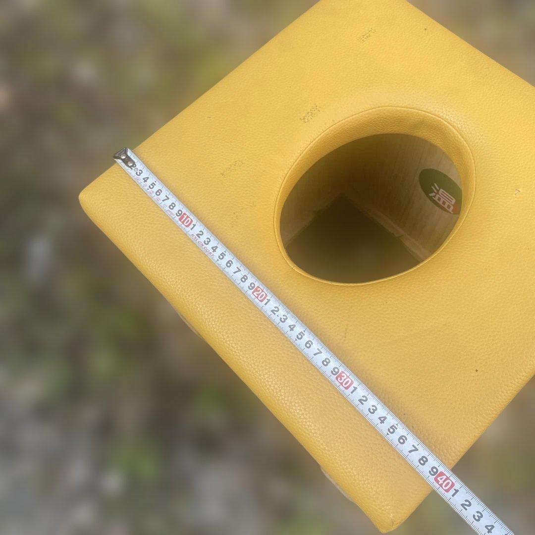 イエロー 合成皮革 スツール　木製　よもぎ蒸し　椅子