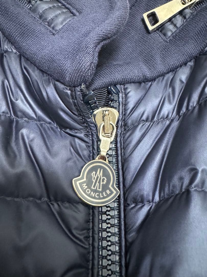 MONCLER ネイビー ダウンベスト フード付き