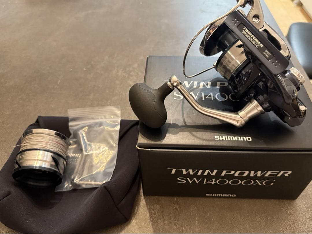 シマノ　ツインパワーSW 14000XG スペアスプール、ロングハンドル、袋付属