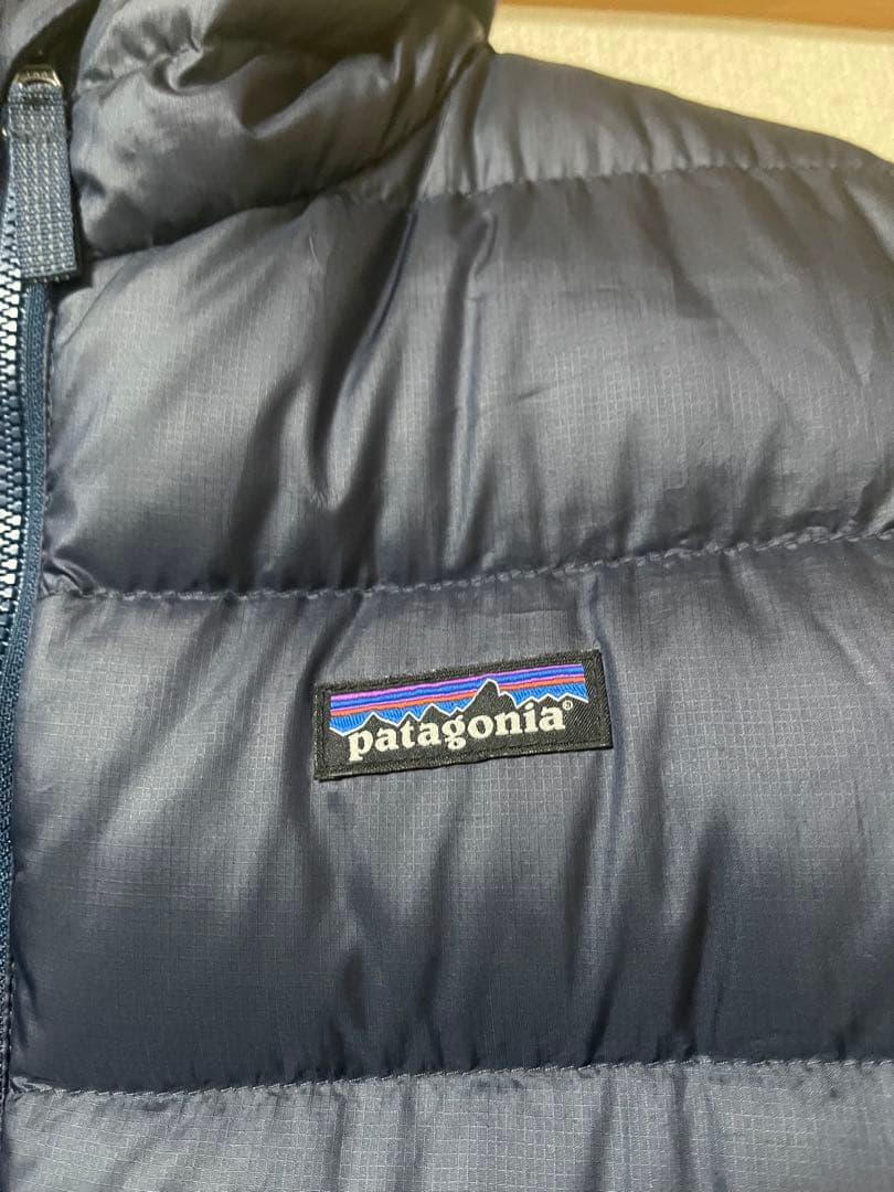 【美品】Patagonia M ハイロフトダウンセーター　フーディー　ネイビー