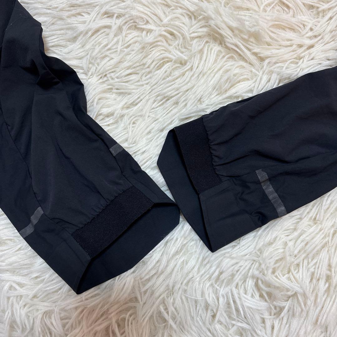 On Weather Jacket オン ウェザージャケット ブラック