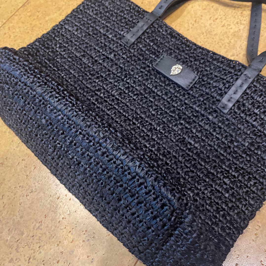 ヘレンカミンスキー 黒のレザー持ち手ラフィアトートバッグ