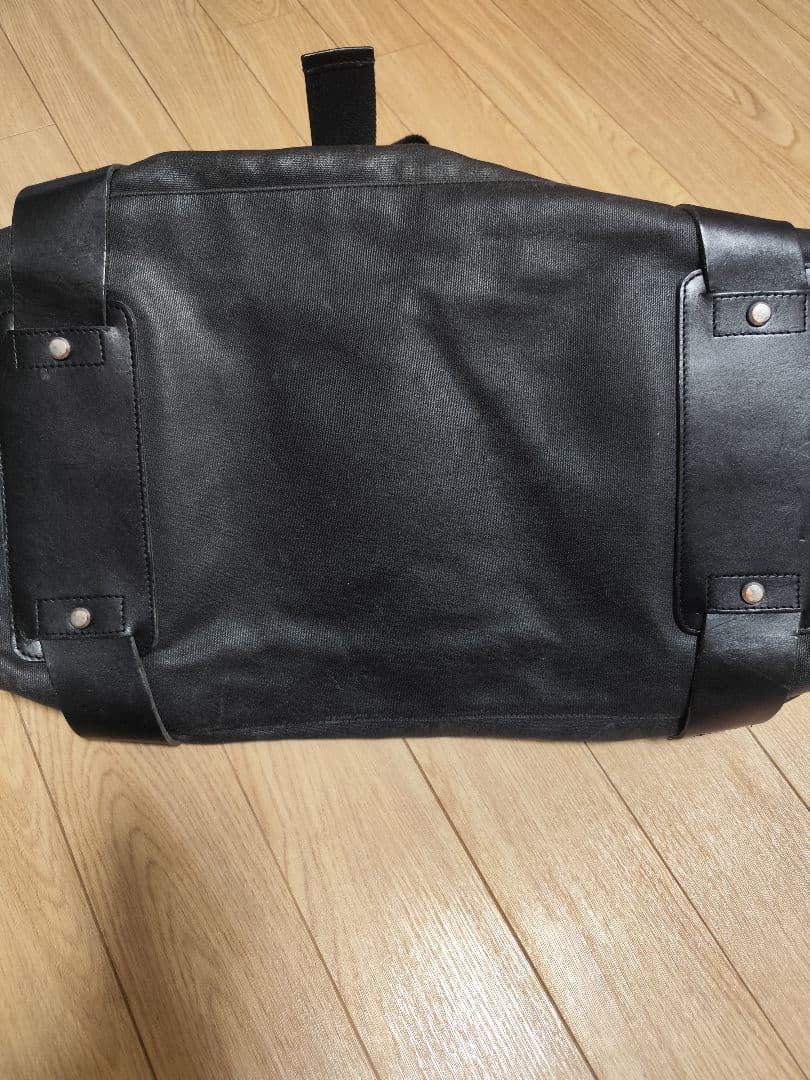 BROOKS、多機能バッグ