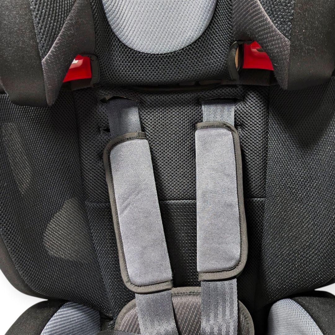 【美品】1歳から11歳までこれ1台！長く使えるコスパ最強チャイルドシート