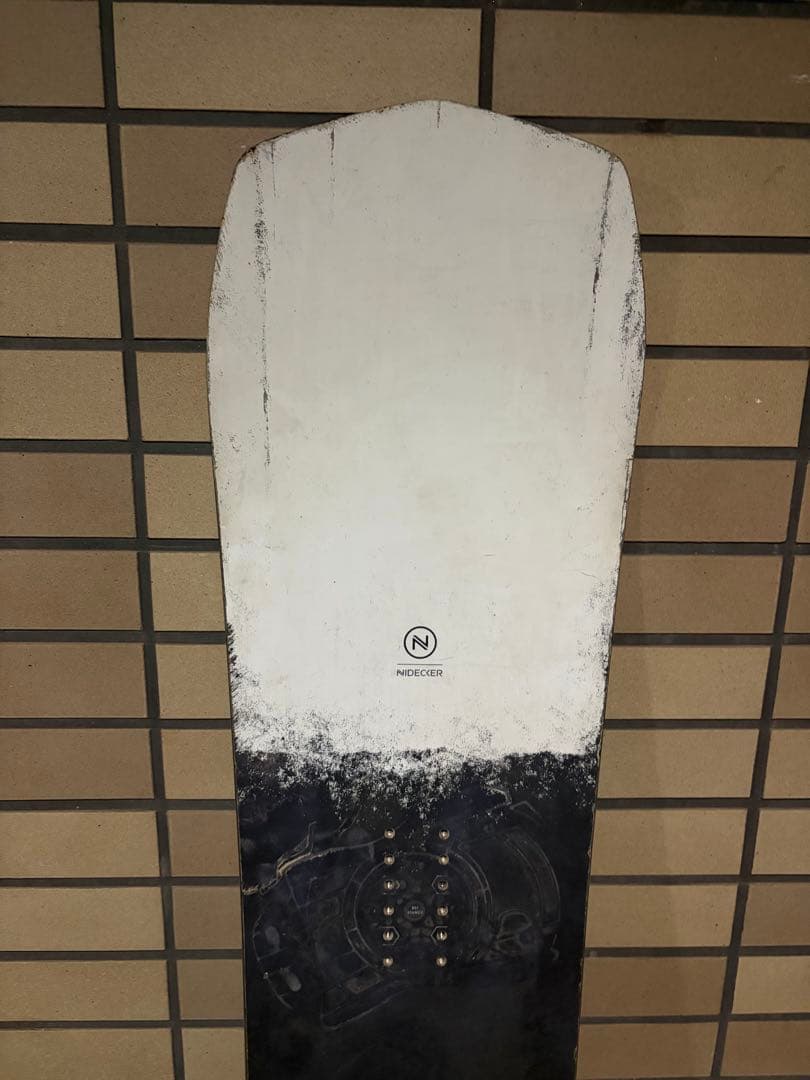 ナイデッカー(NIDECKER) スノーボード THRUSTER 153