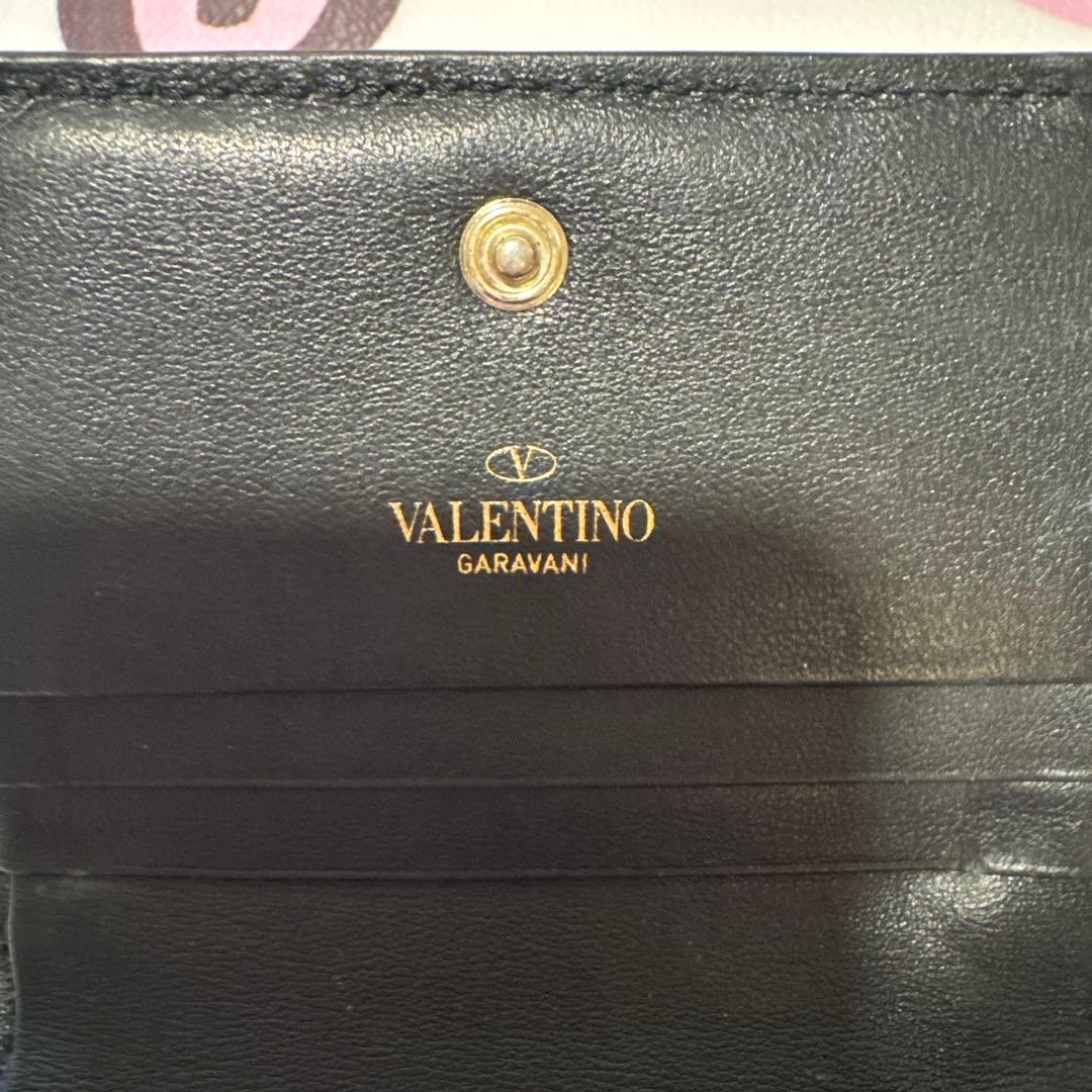 VALENTINO スタッズ 二つ折り財布 黒