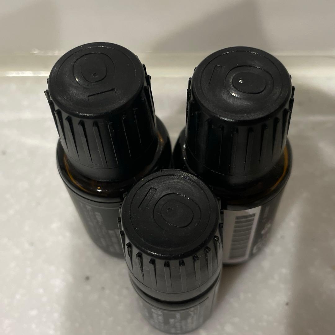 ドテラ　doTERRAフランキンセンス15ml ２本ホリデーラブ5ml1本