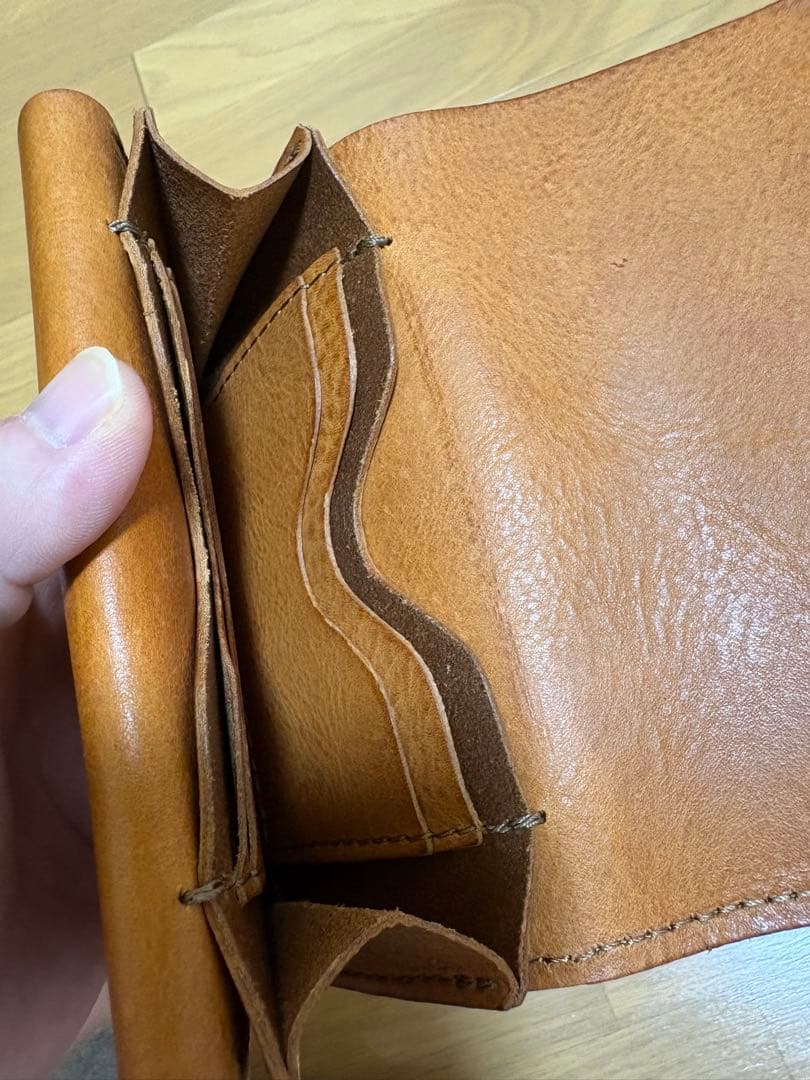 LINK です　　オルガン　マチ付き二つ折り財布(GS-16)