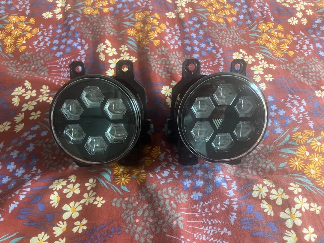 SUBARU　アウトバック　BT5純正フォグランプ左右セットH4517FL100