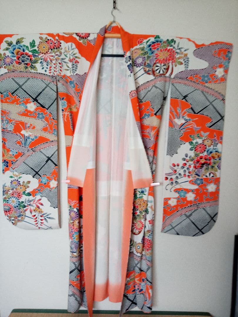 M*o様 古典柄　江戸紅型　振袖　クリーニング済