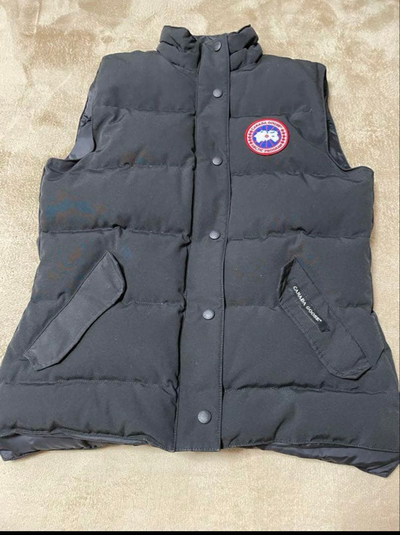 カナダグース　ダウンベスト　サイズM