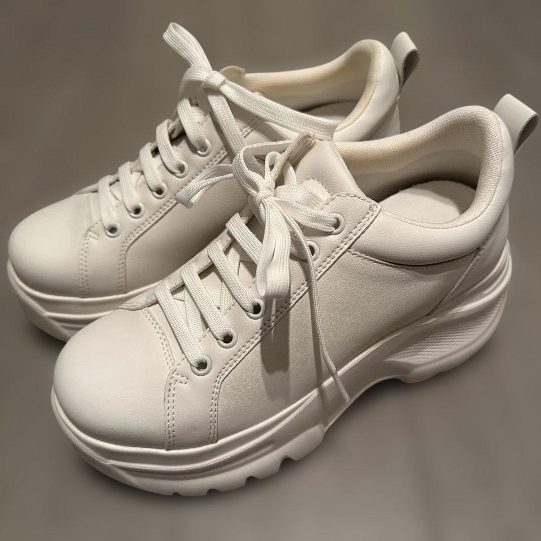 【新品未使用❣️】鈴木亜美さんプロデューススニーカー売り切れ商品　限定品厚底