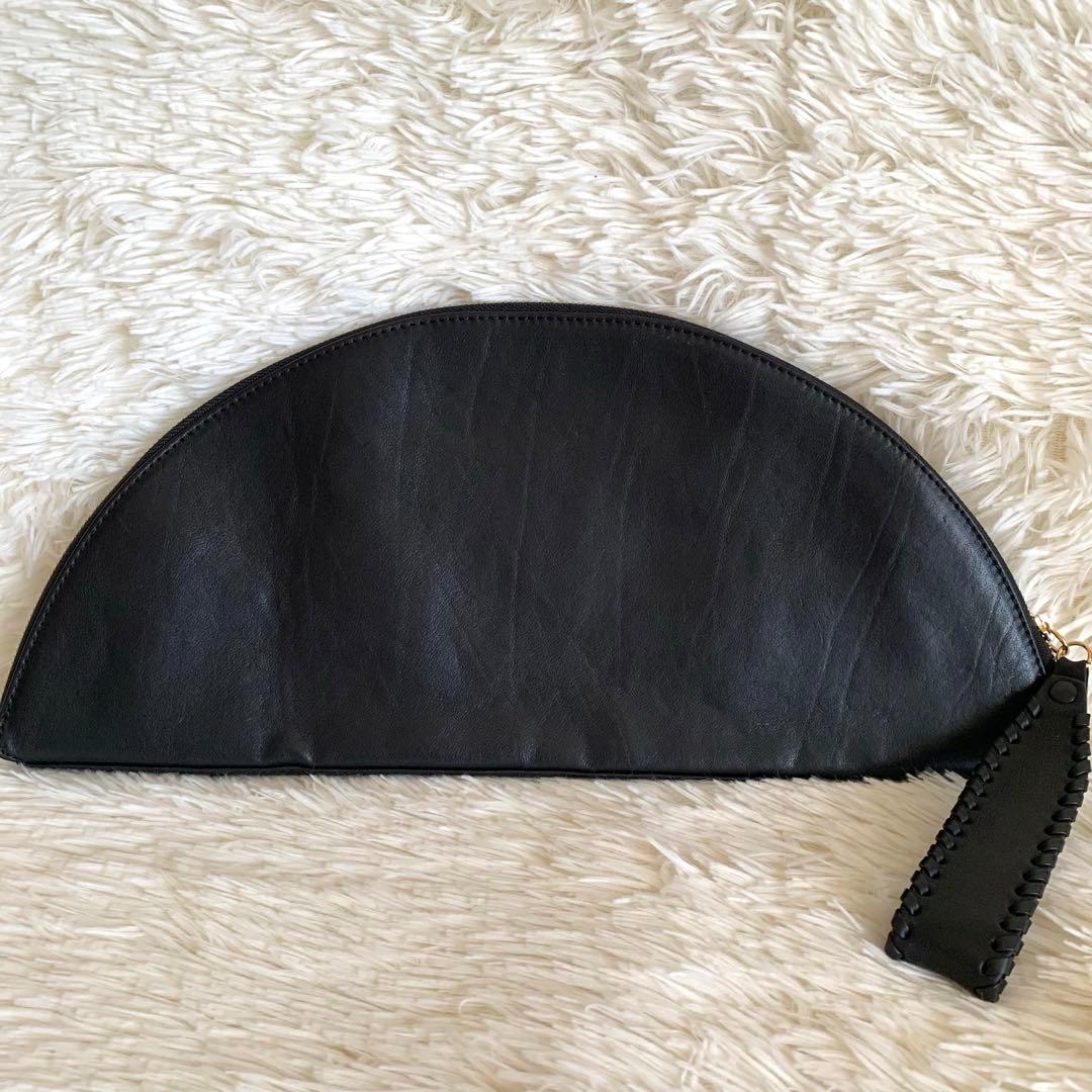 ペルテガス クラッチバッグ 半円 革　 ブラック