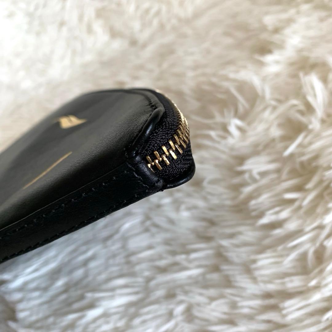 ペルテガス クラッチバッグ 半円 革　 ブラック