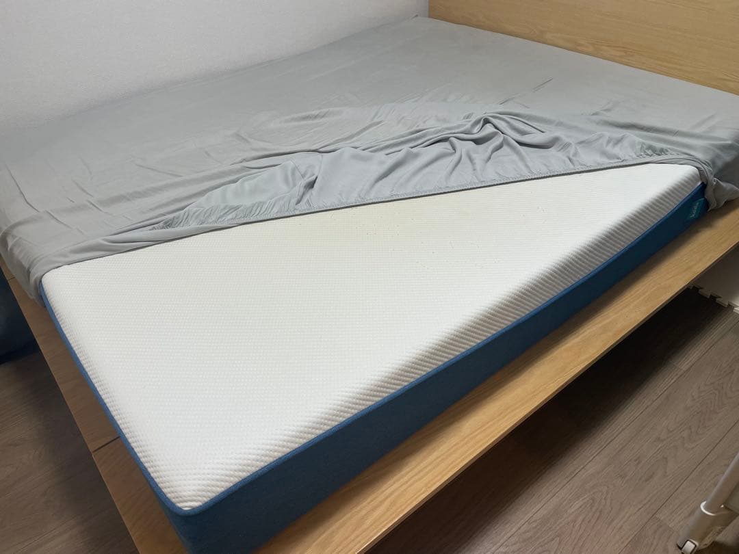 RINGO【コアラベッドフレーム】コアラクイーンサイズマットレスおまけ付き