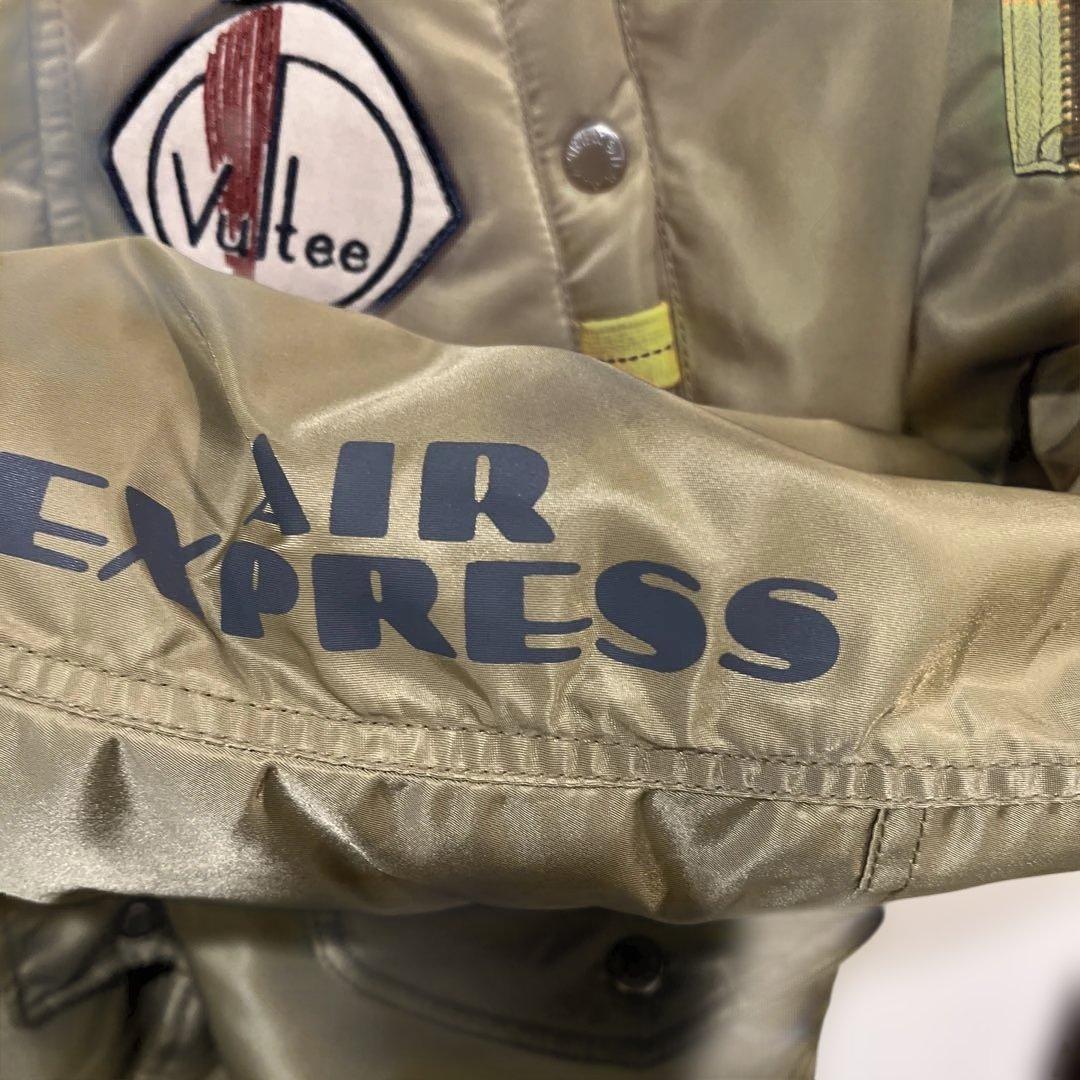 AVIREXダウン風パッチ付きミリタリージャケット/ポケット多め