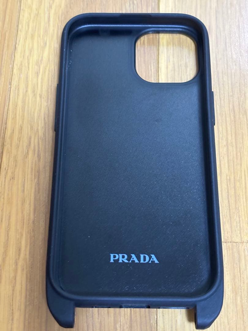 ぴ*ー様 プラダ　iPhone15 ケース　花柄　日本限定品