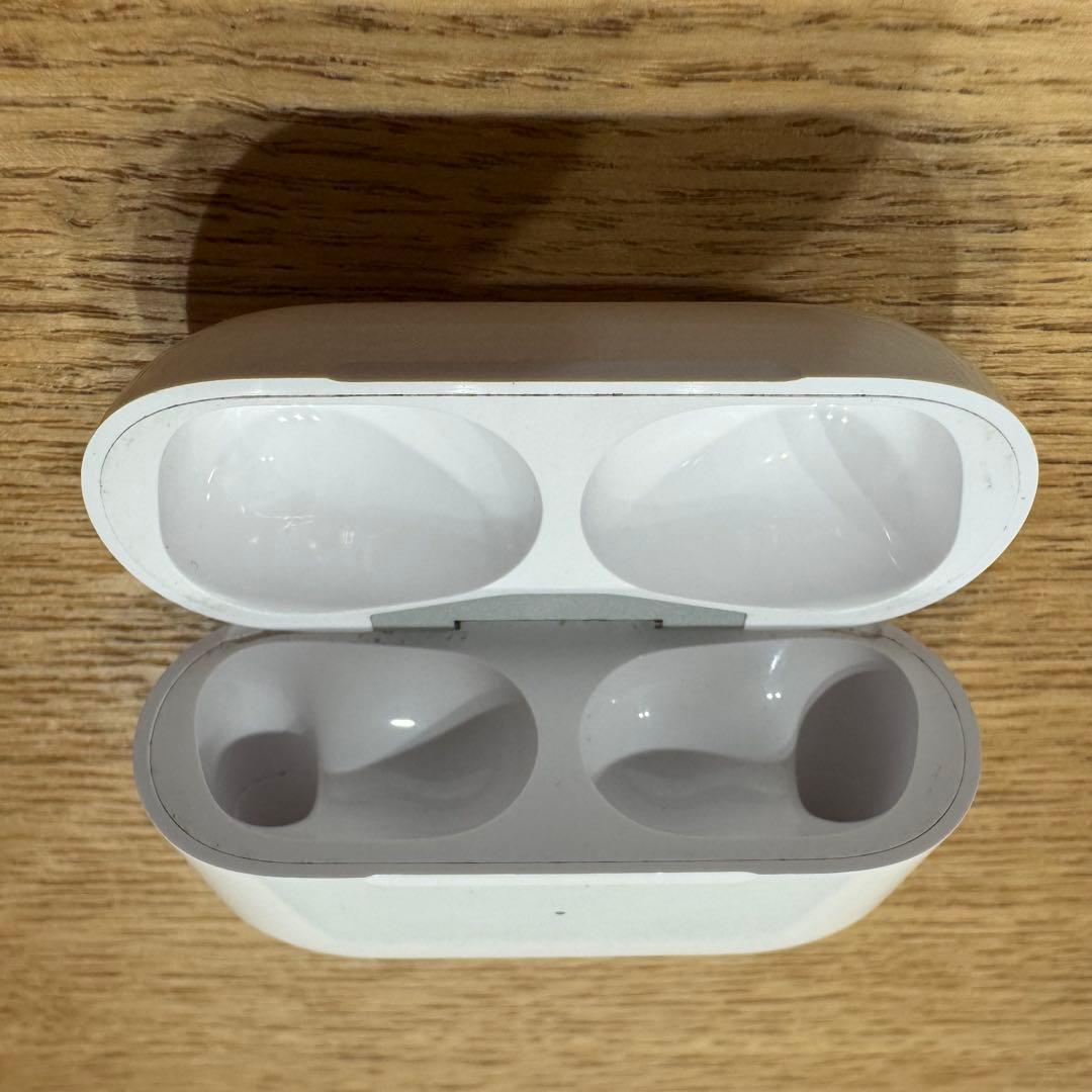 AirPods Pro 第2世代 Lightning端子 本体 ケース