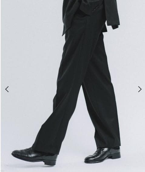 【美品】サイズ3／エルイー /LE セットアップ comoli