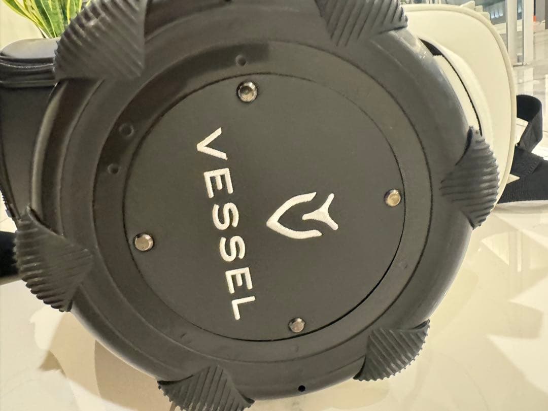 Vessel キャディバッグ ホワイト/ブラック