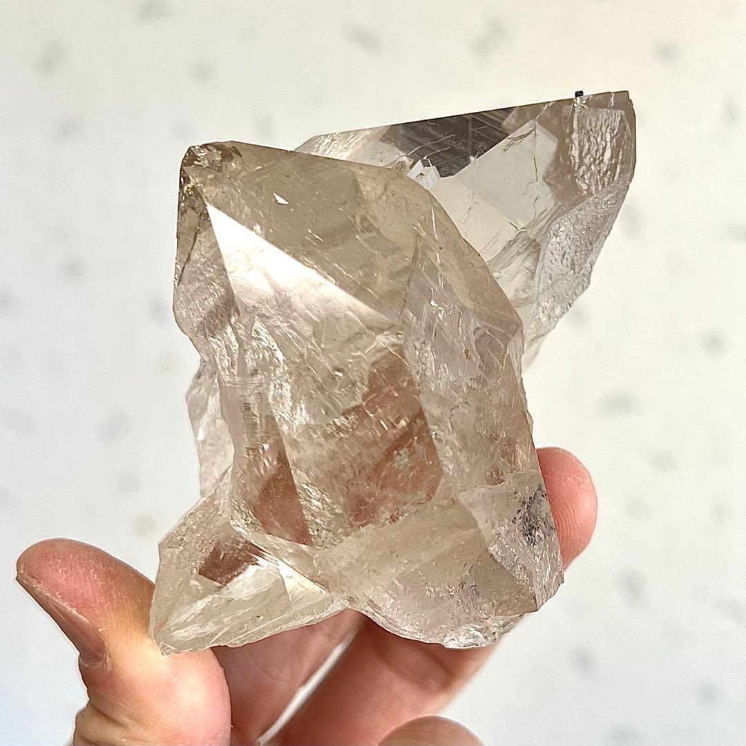 最高級　聖地ヒマラヤ マニハール産　高波動 天然水晶ポイント 高透明　2