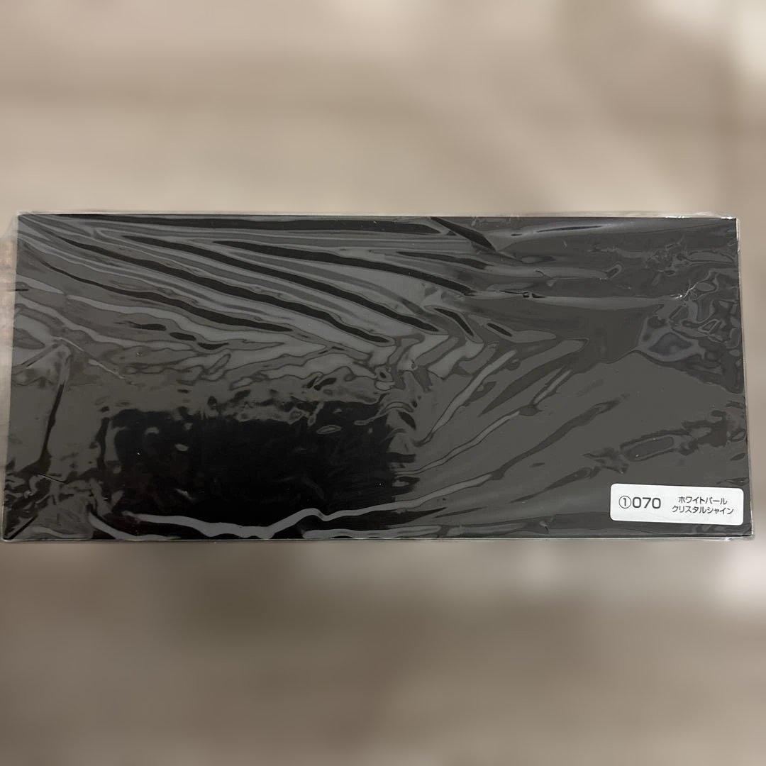 トヨタ ハリアー ホワイトパールクリスタルシャイン　カラーサンプル　070