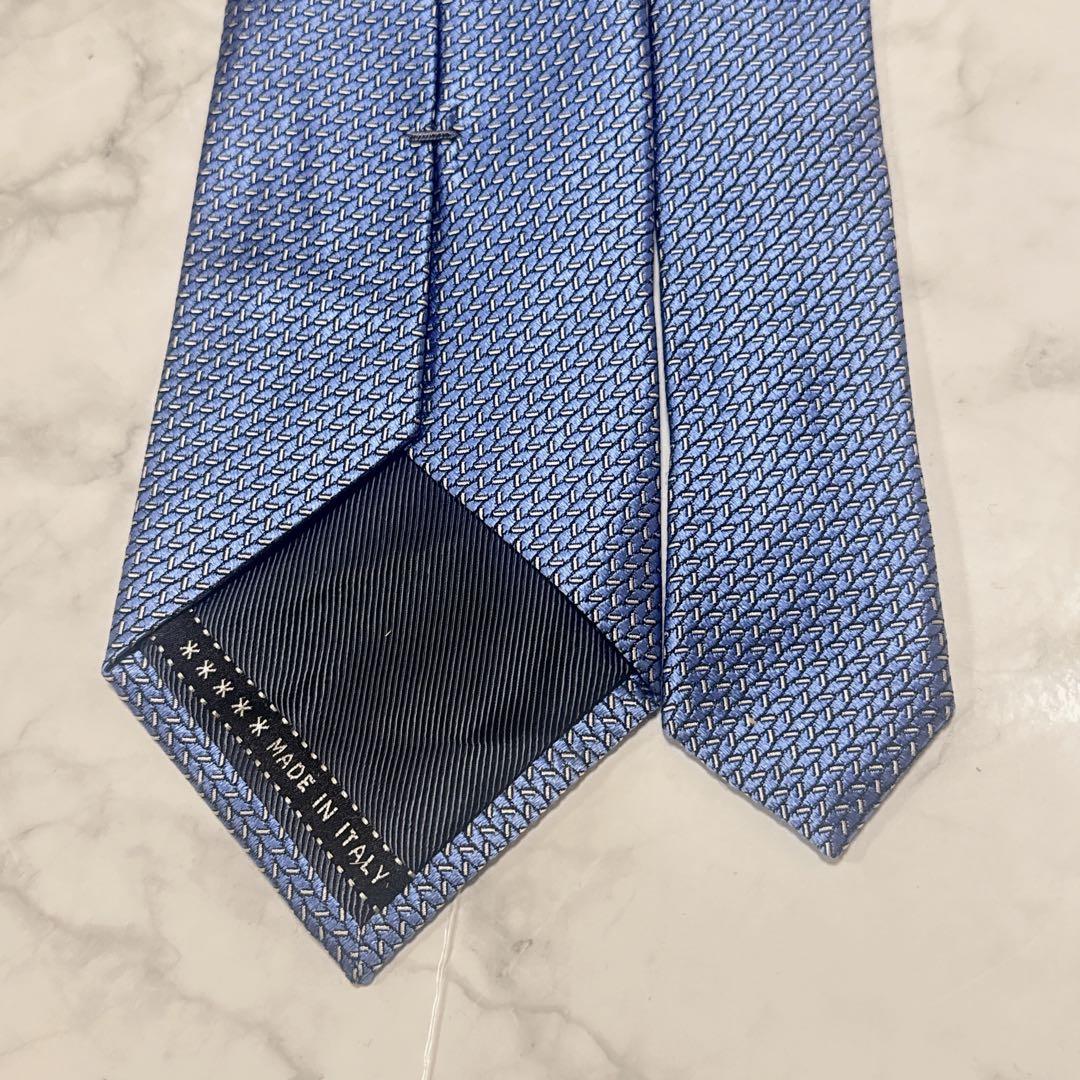 【未使用に近い】エルメネジルド・ゼニア　光沢　ネクタイ　ブルー　高級