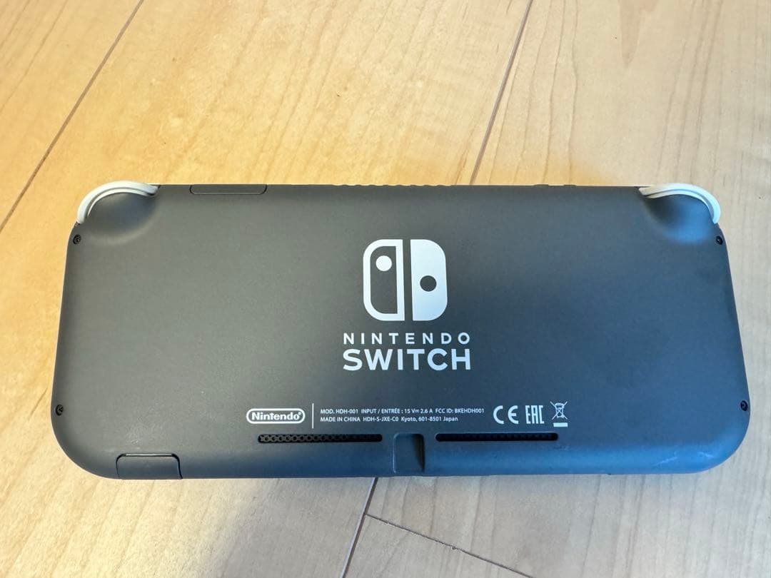Nintendo Switchライト　グレー