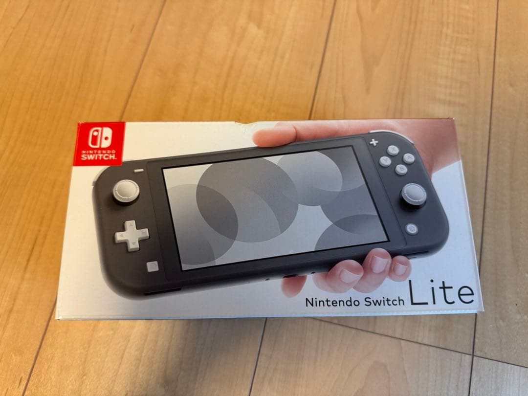 Nintendo Switchライト　グレー