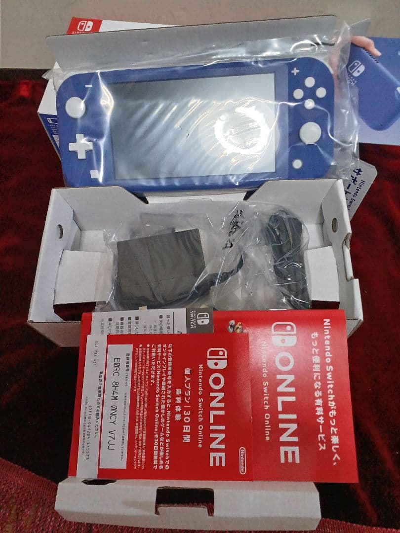 タ*ン様 【新品未使用】任天堂 Switch Lite ブルー、イエロー2台セッ