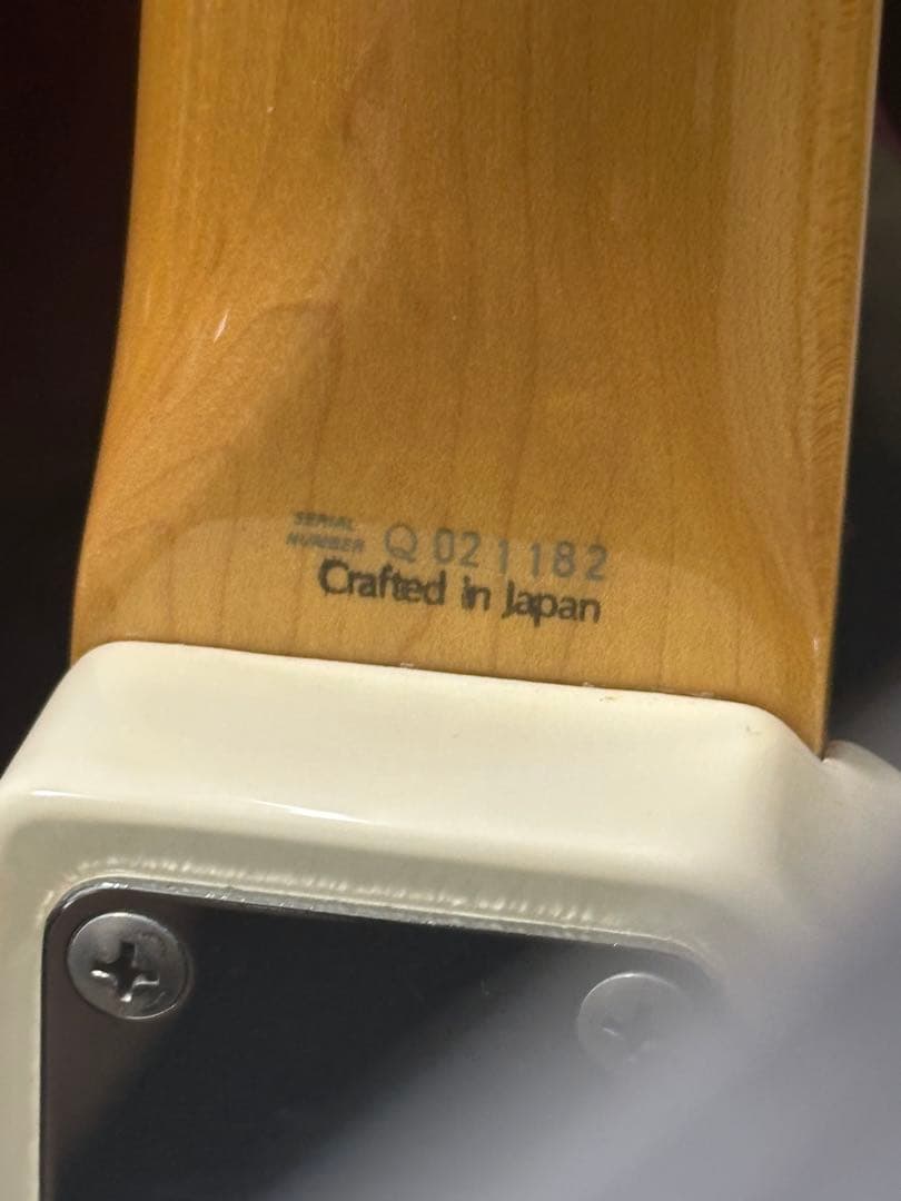 ベース Fender Japan Precision Bass